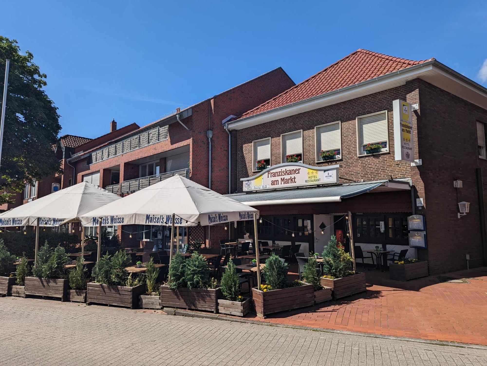 Franziskaner Am Markt Loningen Экстерьер фото